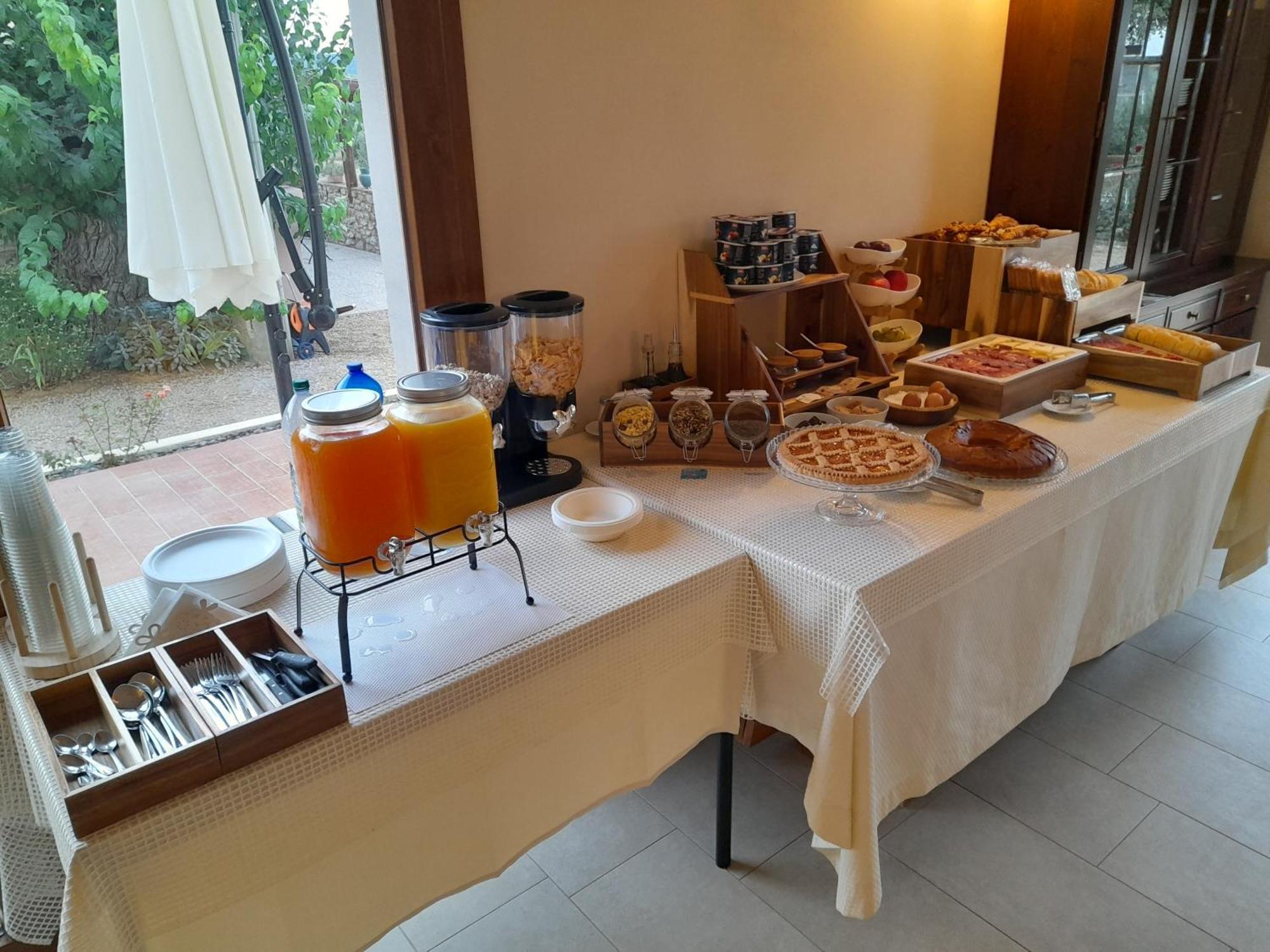 Agriturismo Il Vecchio Olivo Castagneto Carducci Eksteriør billede